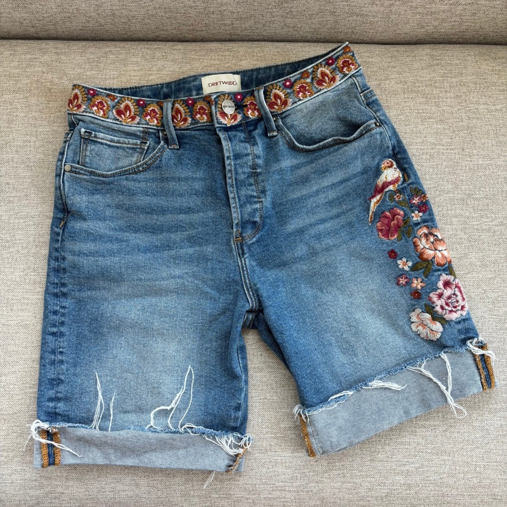 Driftwood Denim Shorts 26 Floral Embroidered 2010s Boho Revival Funky Whimsy